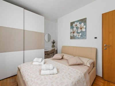 Villa Villa in Vintijan with private pool - Features photo 32