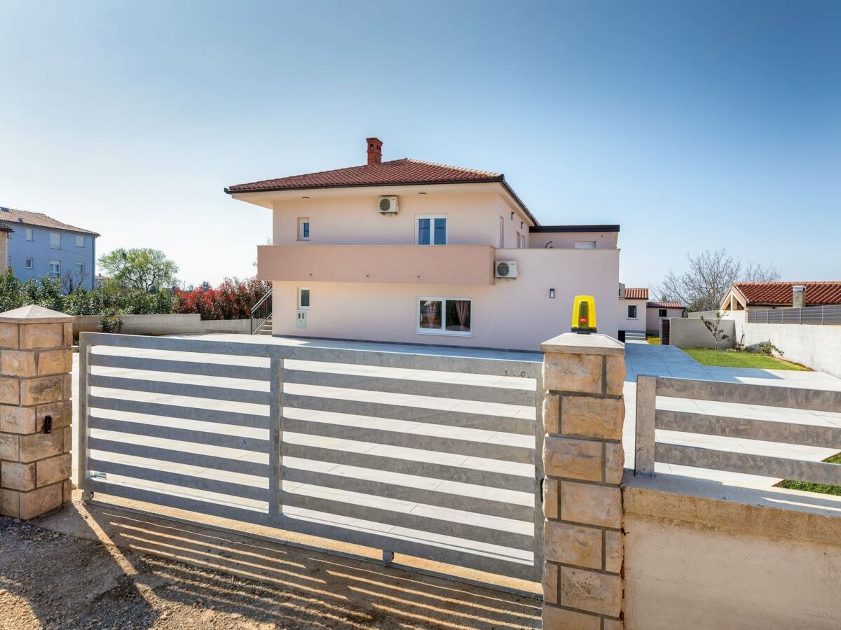 Villa Schöner Familienbungalow mit privatem Pool - Outdoor photo 3