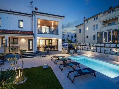 Villa Villa in Pula nahe Hidrobaza Strand - Outdoor photo 11