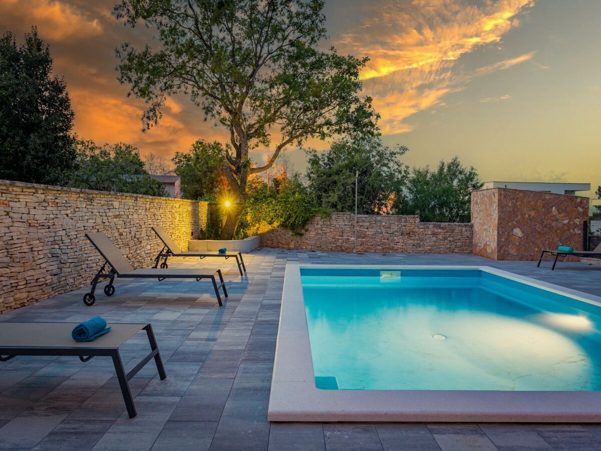 Apartment Apartment mit Gemeinschaftspool - Outdoor photo 2