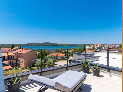 Apartment Möbliertes Penthouse mit Meerblick - Outdoor photo 7