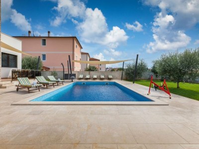 Villa Attic apartment with balcony in Medulin - Outdoor photo 3