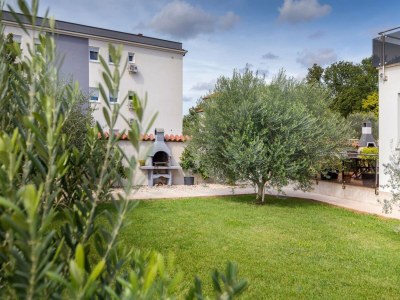 Villa Attic apartment with balcony in Medulin - Outdoor photo 13