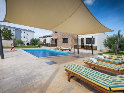 Villa Attic apartment with balcony in Medulin - Outdoor photo 18