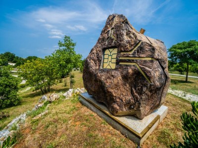 Villa Villa in Filipana with Private Heated Pool - Outdoor photo 11