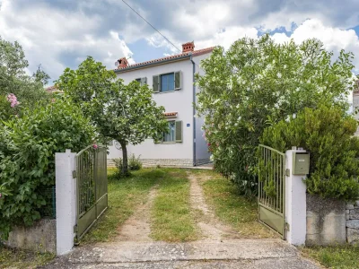 Apartment Apartment in Rakalj near Rock Beach - Outdoor photo 8