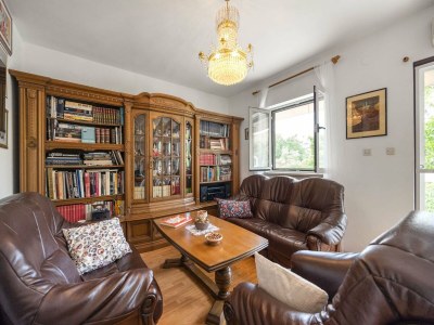 Apartment Apartment in Rakalj near Rock Beach - Features photo 11