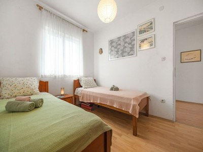 Apartment Apartment in Rakalj near Rock Beach - Features photo 21