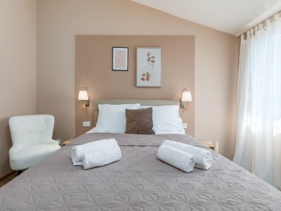 Apartment Apartment in Valbandon near Beach & Fažana - Features photo 14