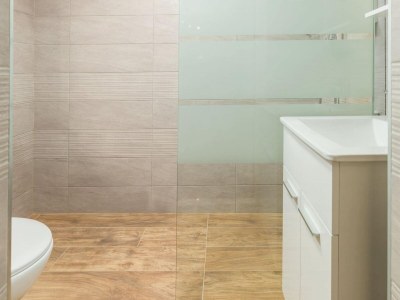 Apartment Apartment in Valbandon near Beach & Fažana - Features photo 23