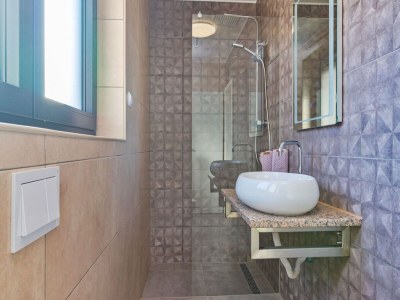 Villa Spacious villa in Pula with heated pool - Features photo 17