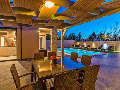 Villa Spacious villa in Pula with heated pool - Outdoor photo 31