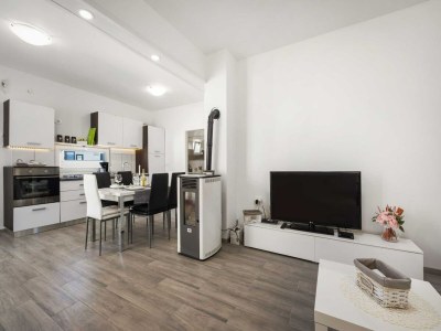 Villa Villa in Gajana mit beheiztem Pool - Features photo 27