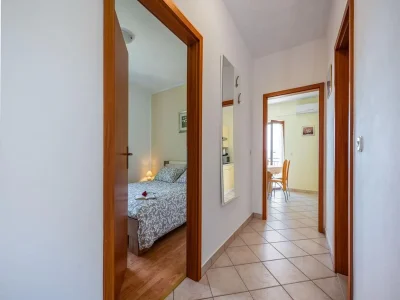 Apartment Apartment in Drenje with Sea View & Pool - Features photo 22