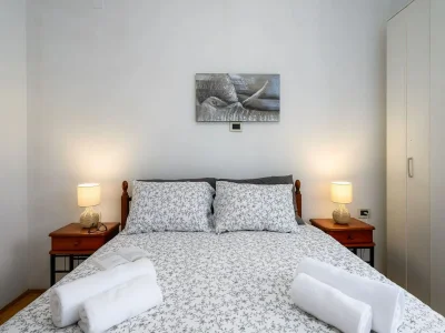 Apartment Spacious Apartment in Markoci - Features photo 27