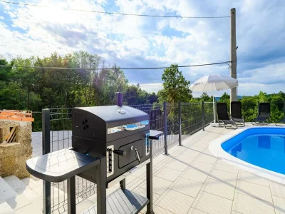 Apartment Spacious Apartment in Markoci - Outdoor photo 40