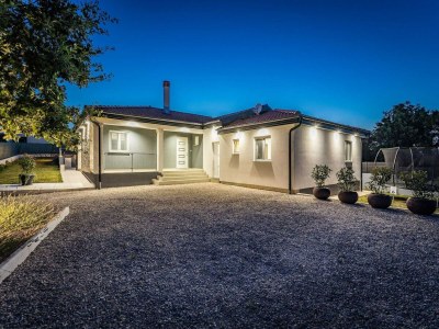 Holiday house Entspannende Sommerwohnung in Drenje in Labin - Holiday house