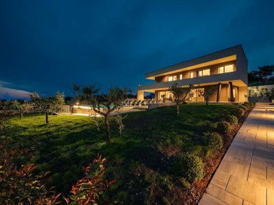 Villa Luxuriöse Villa mit Pool in Sveti Bartul - Outdoor photo 5