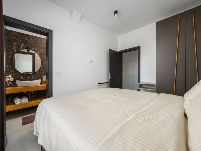 Villa Luxuriöse Villa mit Pool in Sveti Bartul - Features photo 20