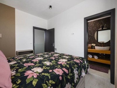 Villa Luxuriöse Villa mit Pool in Sveti Bartul - Features photo 37