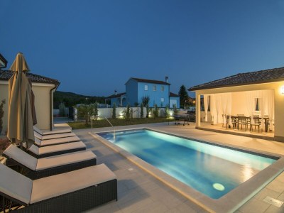 Villa Geräumige ländliche Villa mit Pool - Outdoor photo 3