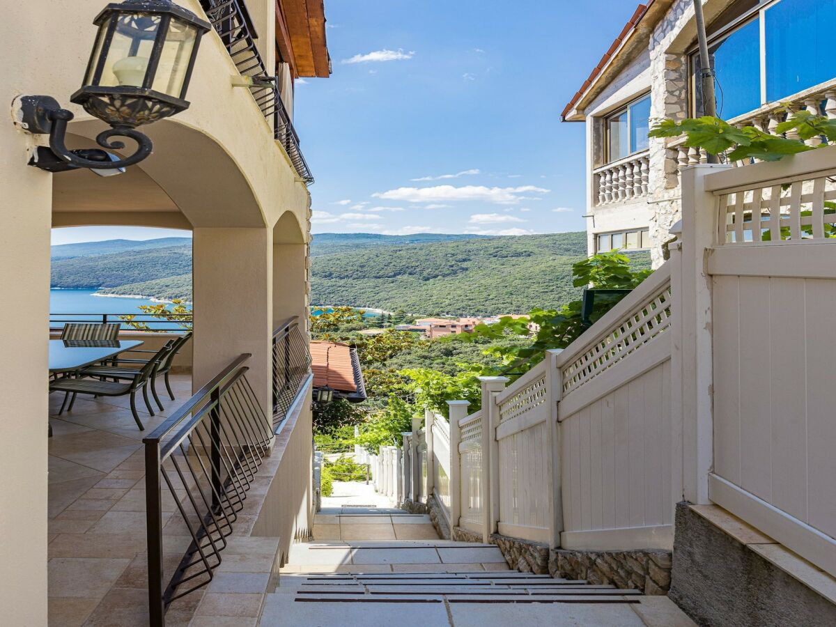 Apartment Apartment mit Meerblick in Rabac - Outdoor photo 2