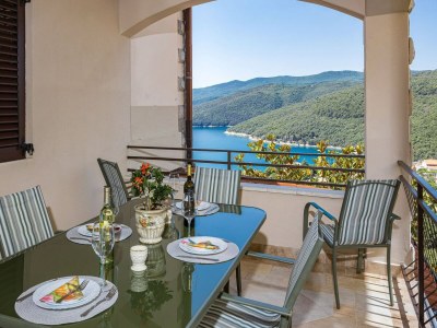 Apartment Apartment mit Meerblick in Rabac - Outdoor photo 3