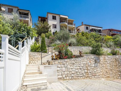 Apartment Apartment mit Meerblick in Rabac - Outdoor photo 10