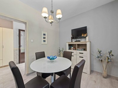 Apartment Apartment mit Meerblick in Rabac - Features photo 13