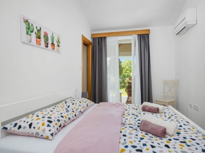 Villa Charming Villa with Pool - Features photo 26