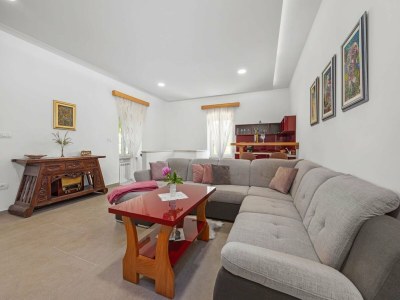 Villa Charming Villa with Pool - Features photo 40