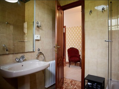 Holiday house Villa in Padrón mit Pool und Bergblick - Features photo 20