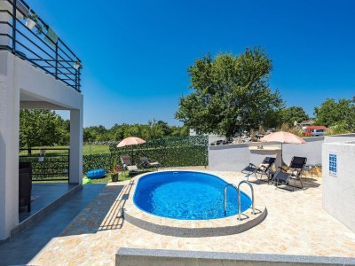Villa Modernes Rscape mit Pool - Outdoor photo 7
