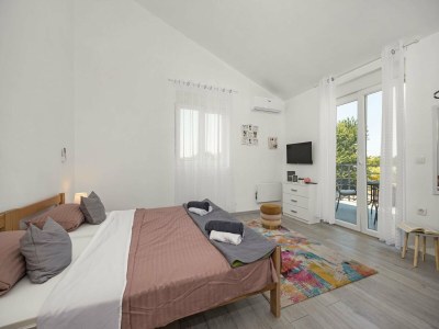 Villa Modernes Rscape mit Pool - Features photo 36