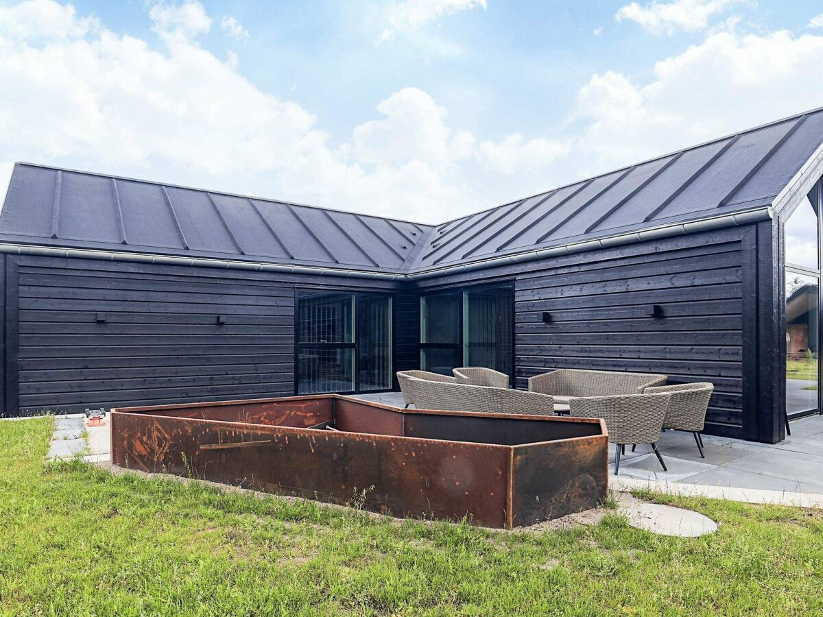 Holiday house 5 star holiday home in Hadsund - Outdoor photo 2