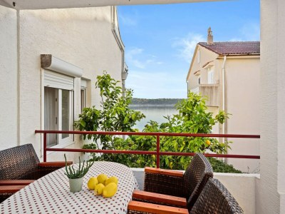 Apartment Sea View Apartment in Barbat - Outdoor photo 9
