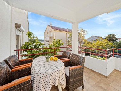 Apartment Sea View Apartment in Barbat - Outdoor photo 10