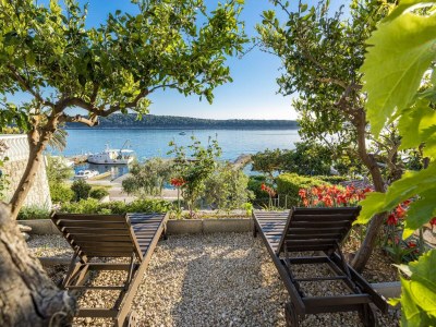 Apartment Sea View Apartment in Barbat - Outdoor photo 18