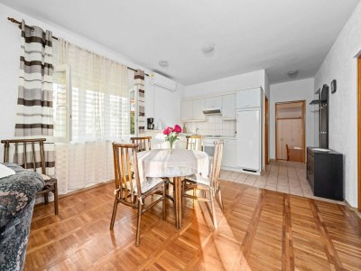 Apartment Sea View Apartment in Barbat - Features photo 21