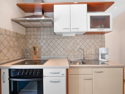 Apartment Apartment with Garden, Banjol - Features photo 15