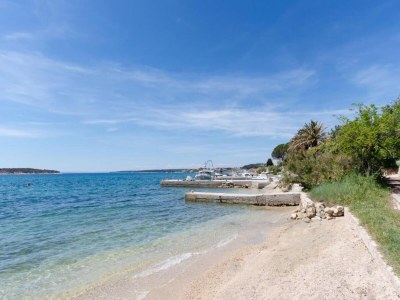 Apartment Studio in Rab near Sandy Beach - Environment photo 28