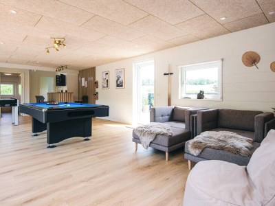 Holiday house 5 star holiday home in Glesborg - Outdoor photo 9