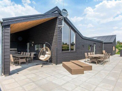 Holiday house 5 star holiday home in Glesborg - Outdoor photo 24