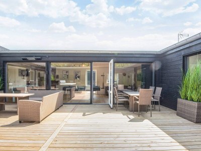 Holiday house 5 star holiday home in Glesborg - Outdoor photo 46