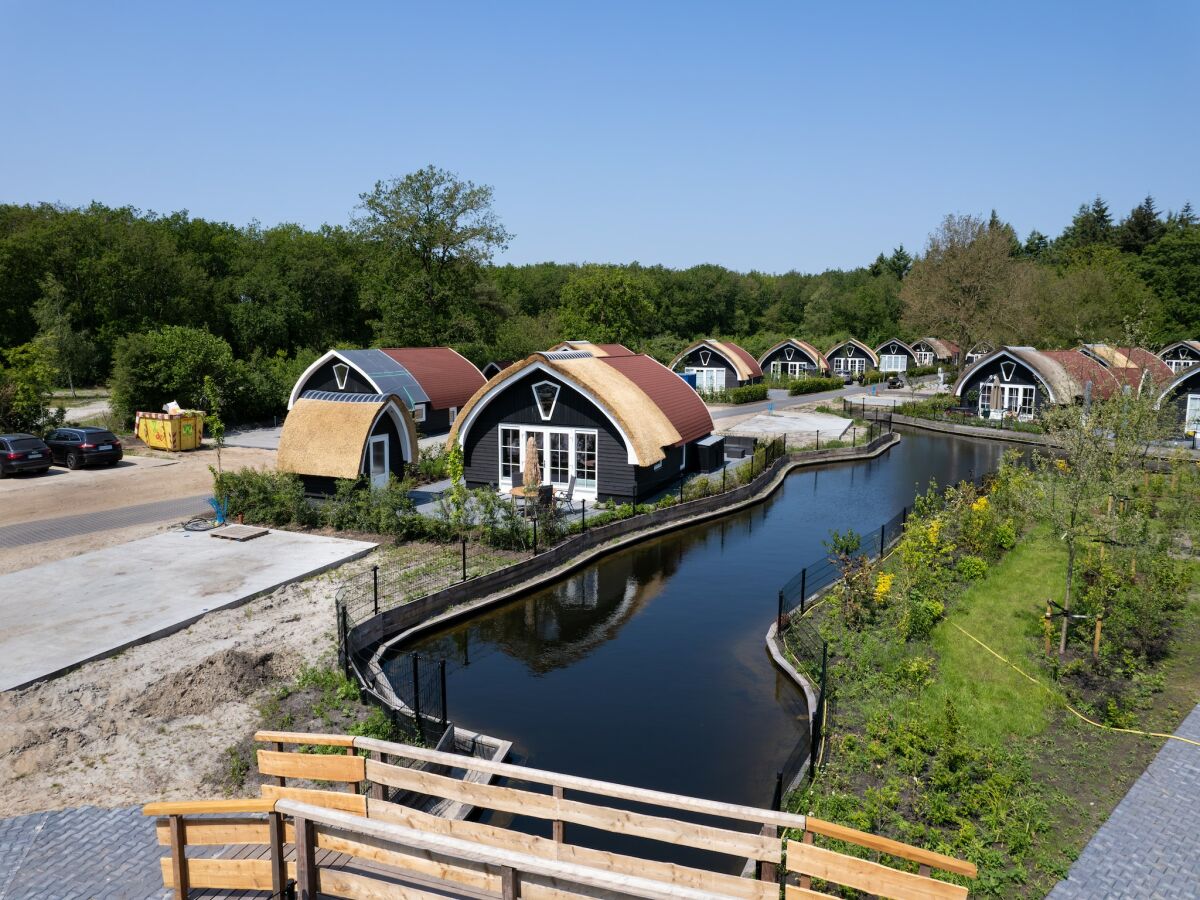 Holiday park Ferienhaus im Wald am Teich für 6 Von Belvilla - Outdoor photo 2