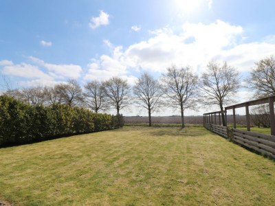 Holiday house Holiday Home near Wadden Sea Elfsteden Route - Outdoor photo 3