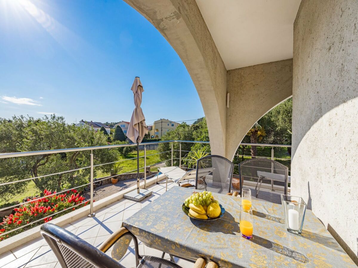 Apartment Apartment near Rab Beach - Outdoor photo 4