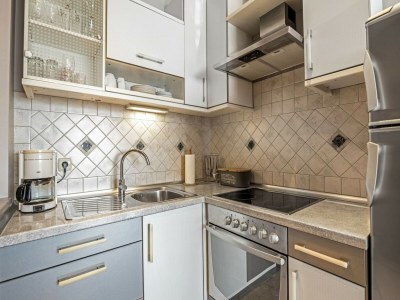 Apartment Apartment near Rab Beach - Features photo 9