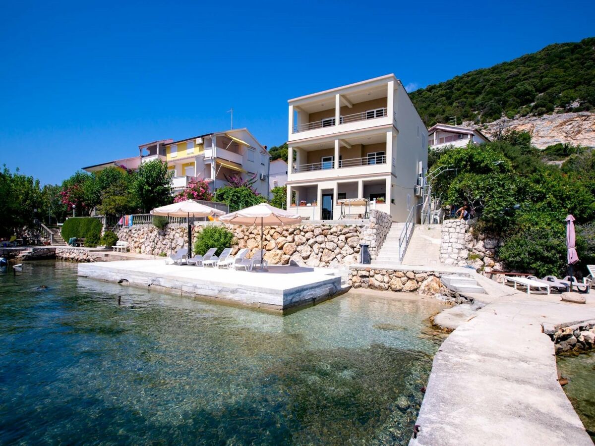 House boat Apartment in Supetarska Draga by the Beach - Outdoor photo 4