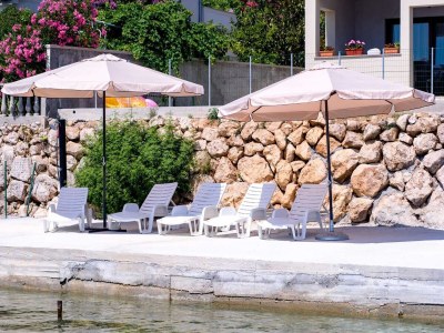 House boat Apartment in Supetarska Draga by the Beach - Outdoor photo 7